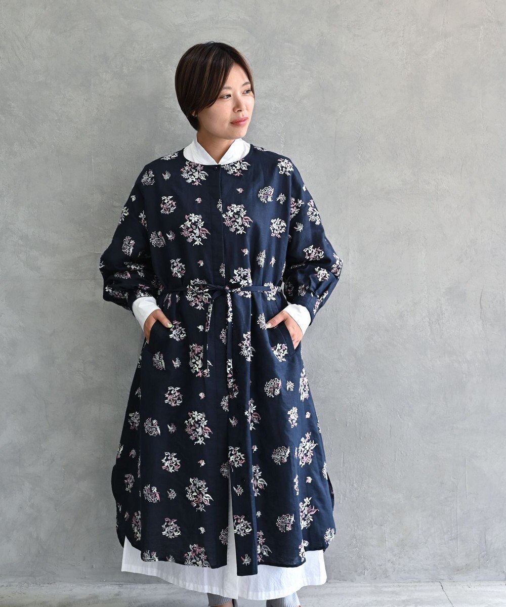muuc 〈2WAY〉〈コットン×リネン〉〈高品質なドライタッチ生地〉〈遠州織物の工場で織られた上質なコットン生地〉野小花刺繍 羽織り＆ワンピースドレス 