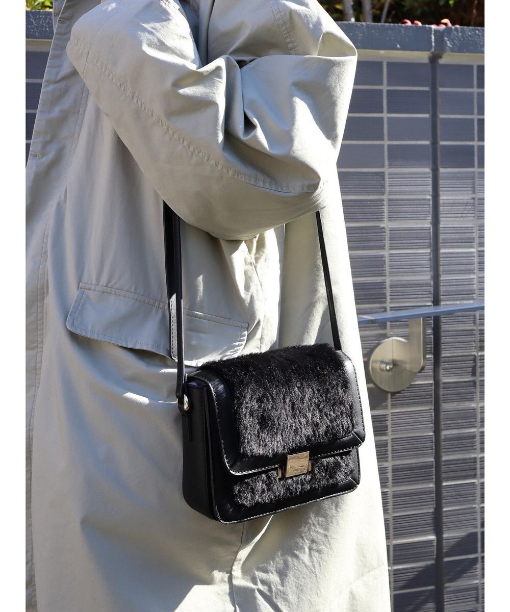 AMERICAN HOLIC クラッシックスクエアファーショルダーＢＡＧ 