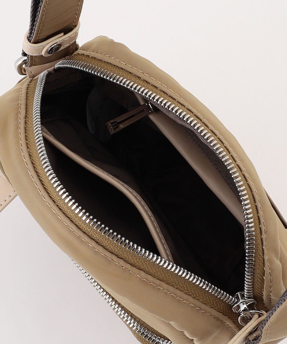 Y'SACCS ポリエステルツイル ポシェット 