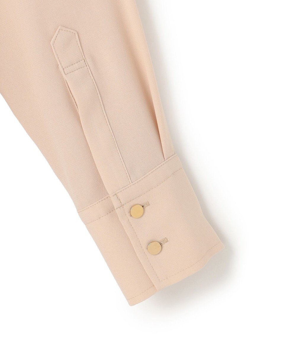 BEIGE， 【WEB限定・洗える】CLARION / ゴールド釦クルーネックブラウス 