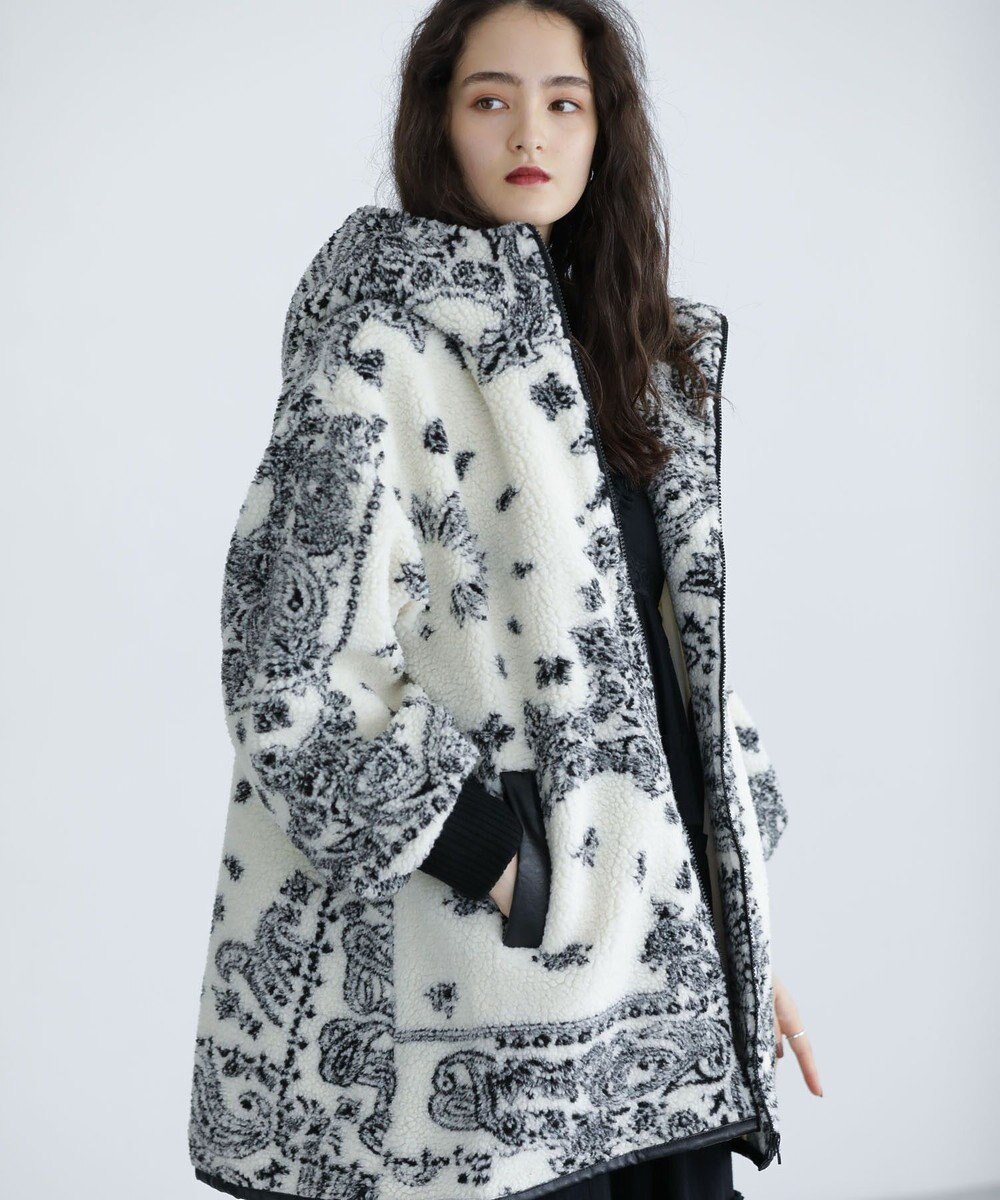 Green Parks ■ＥＳＣＡＲ　ペイズリーボアフードコート 