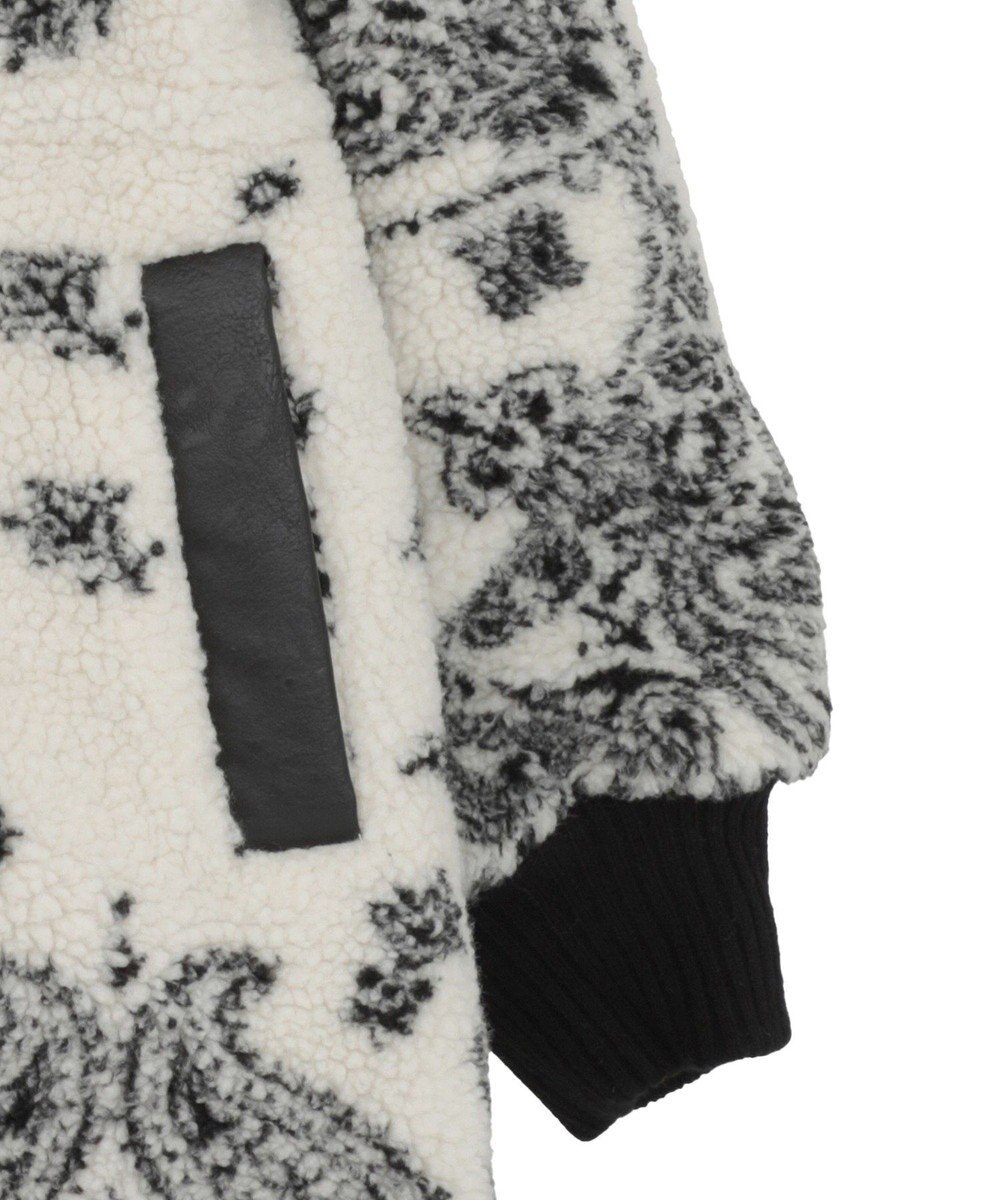 Green Parks ■ＥＳＣＡＲ　ペイズリーボアフードコート 