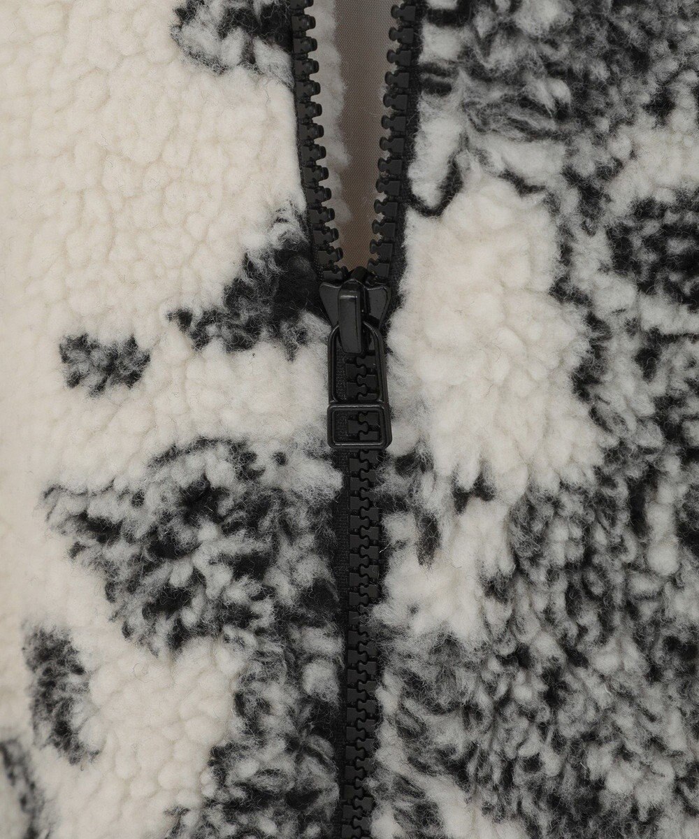 Green Parks ■ＥＳＣＡＲ　ペイズリーボアフードコート 