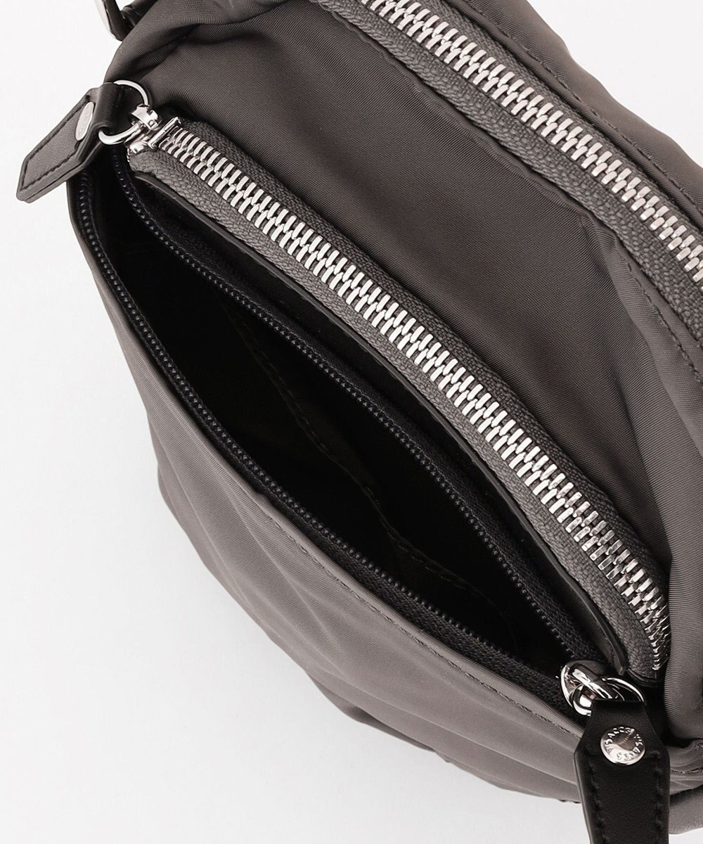 Y'SACCS ポリエステルツイル ポシェット 