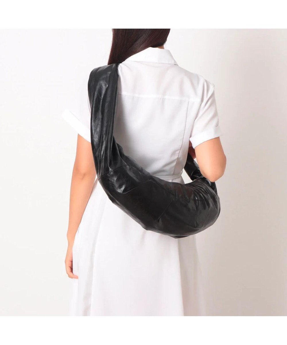 UNBILLION カシュカシュ cachecache / ムーン型ボディバッグ 