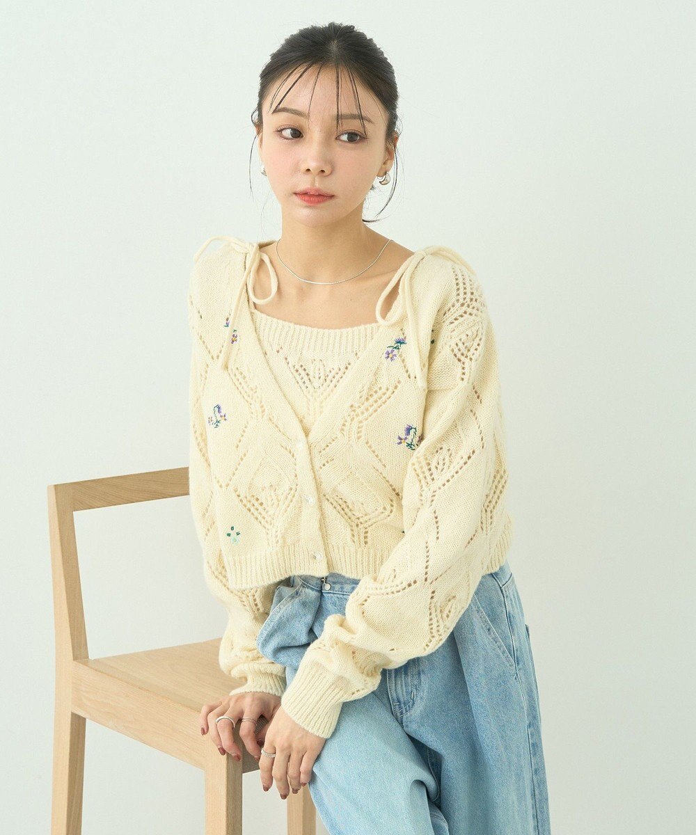 earth music&ecology ＳＥＴ２点刺繍ビスチェ＋カーディガン 