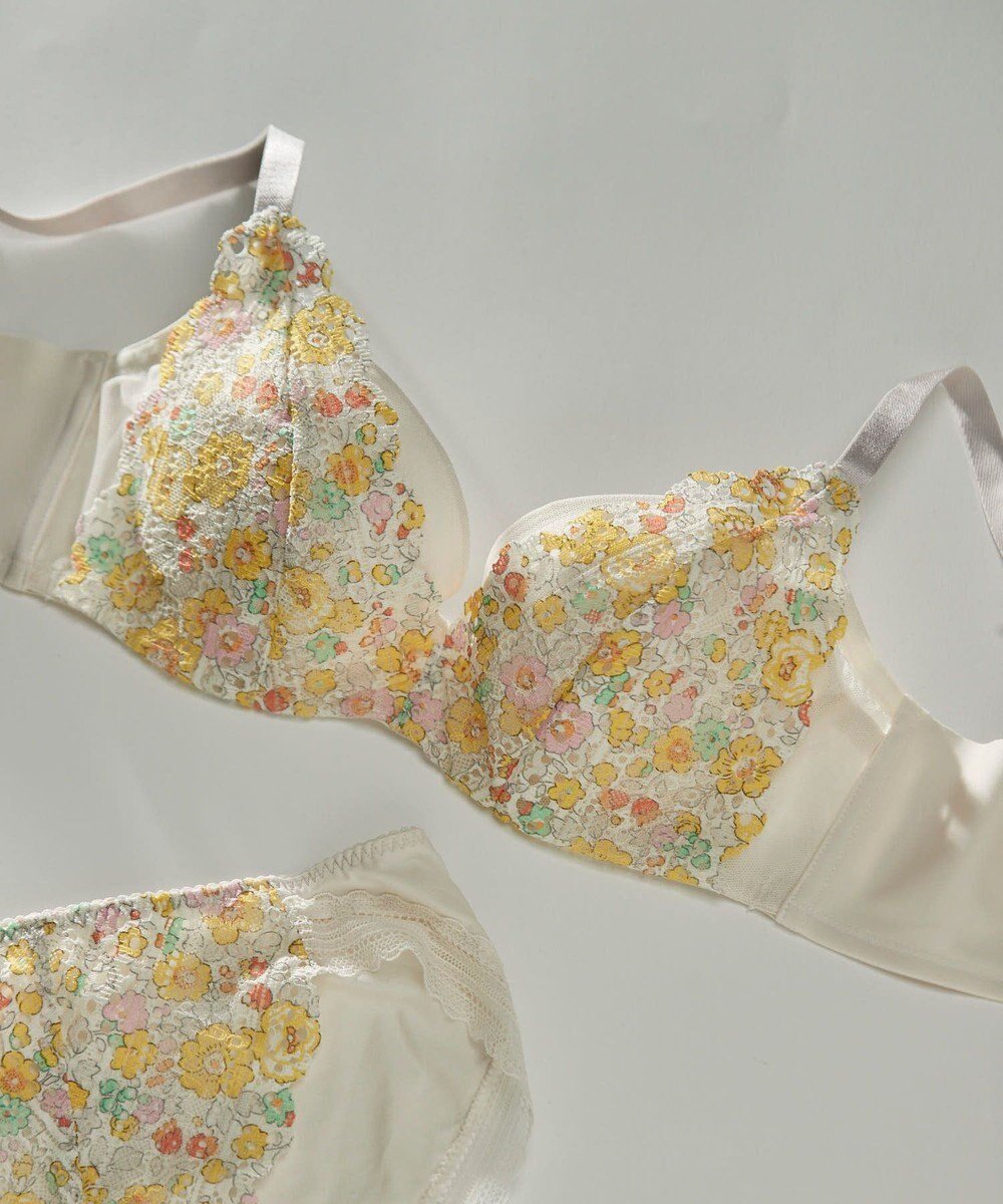 une nana cool MADE WITH LIBERTY FABRIC さあわたし レース 脇高ブラジャー 