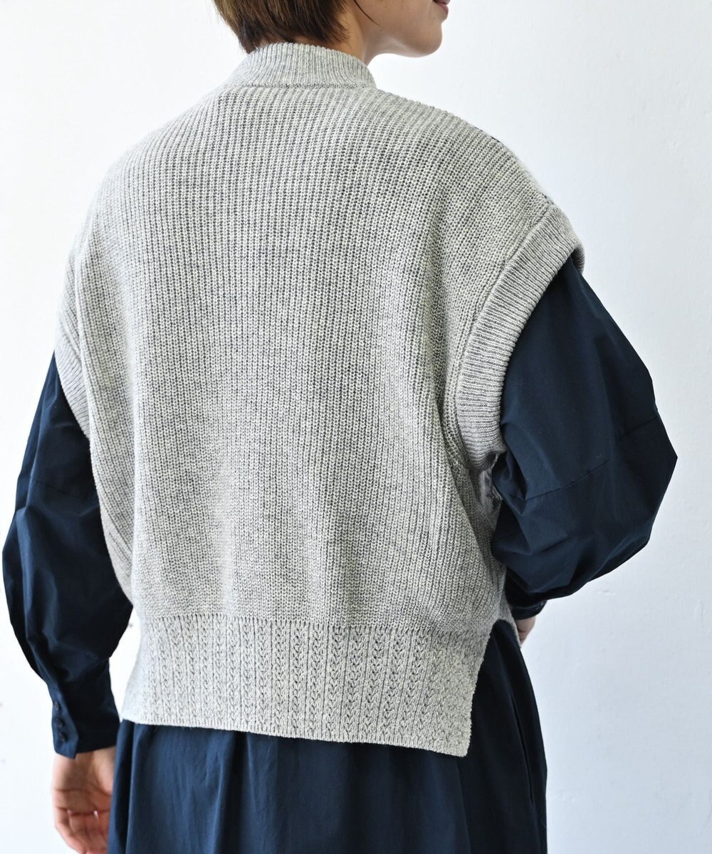 muuc 〈うっとり柔らか上質な極細繊維〉〈前身頃は希少なモヘアとシルク×後ろ身頃はウール100%〉フラワージャカード ベスト 