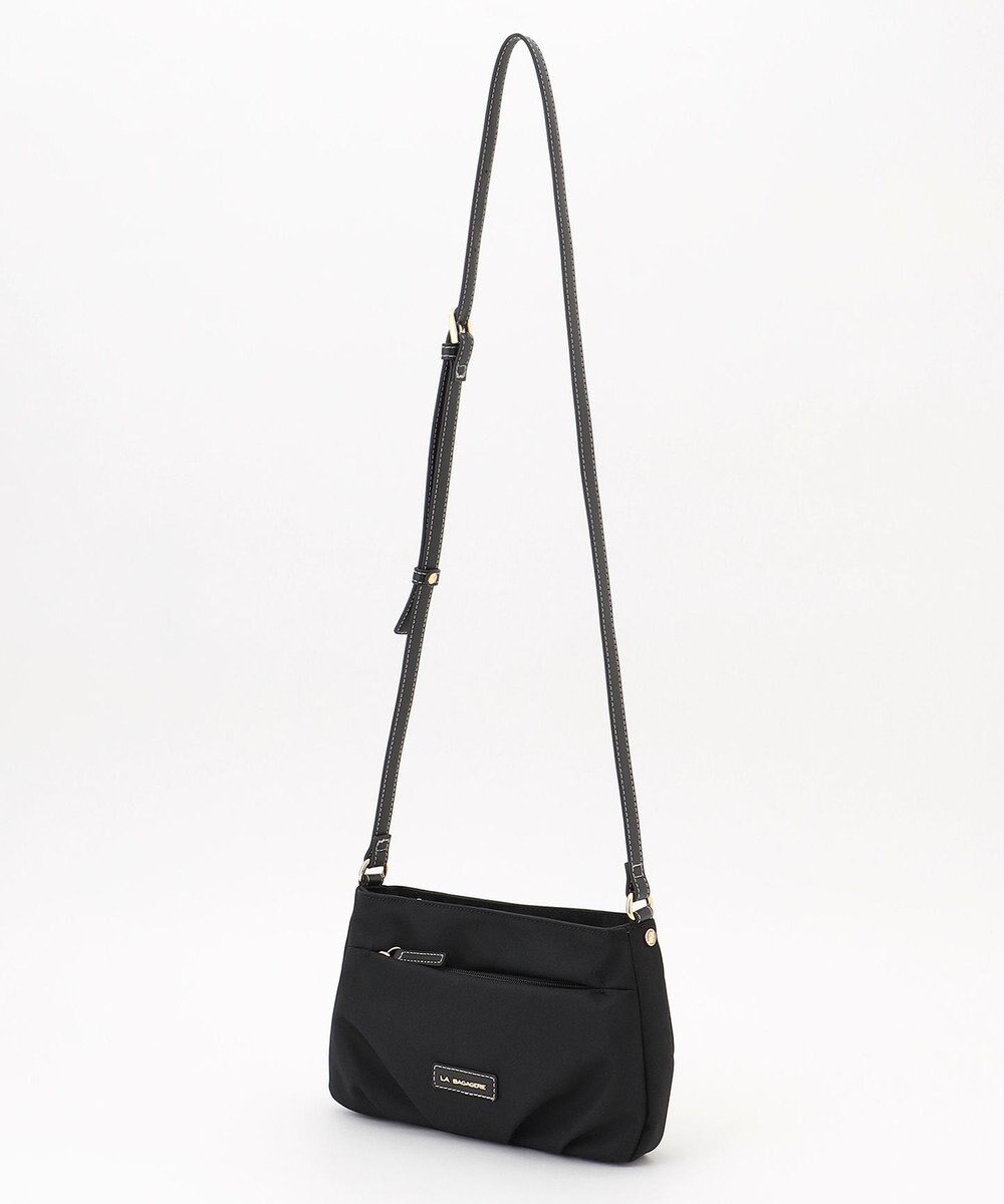 LA BAGAGERIE ポリエステルキャンバス　タックポシェット 