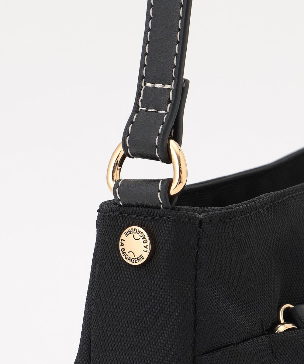 LA BAGAGERIE ポリエステルキャンバス　タックポシェット 