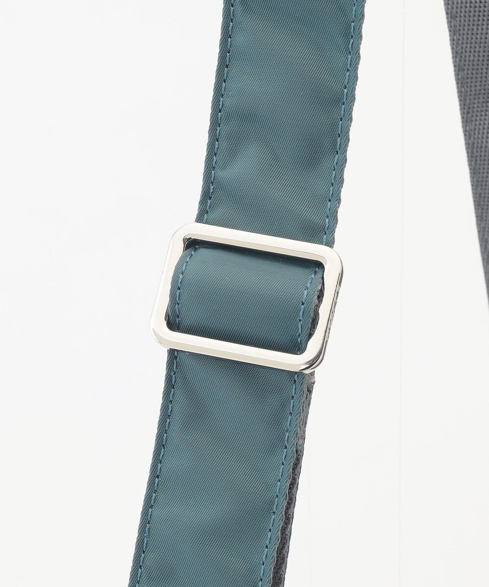 Y'SACCS 【ムック本掲載】ツイルナイロン　スクエアトート　Mサイズ 