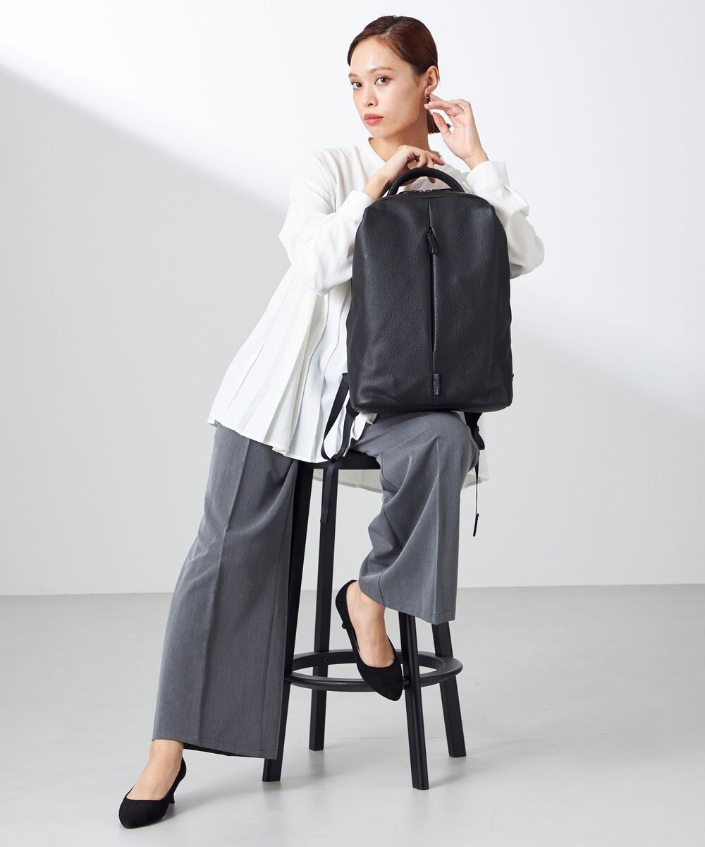 Y'SACCS 【MADE IN JAPAN】　WELLBA　人間工学バックパック　Mサイズ 