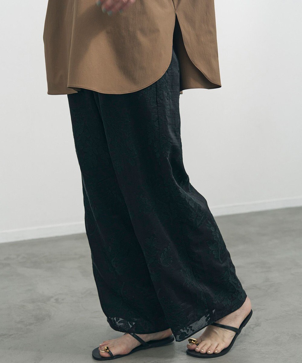 UNFILO L 【ウエストゴム】ボタニカル エンブロイダリー パンツ 