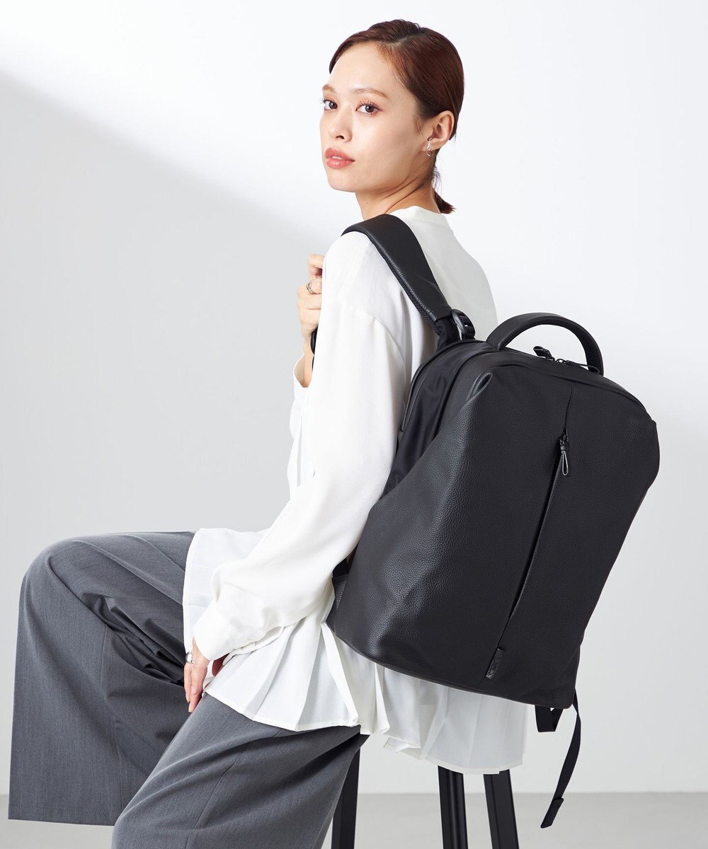 Y'SACCS 【MADE IN JAPAN】　WELLBA　人間工学バックパック　Mサイズ 