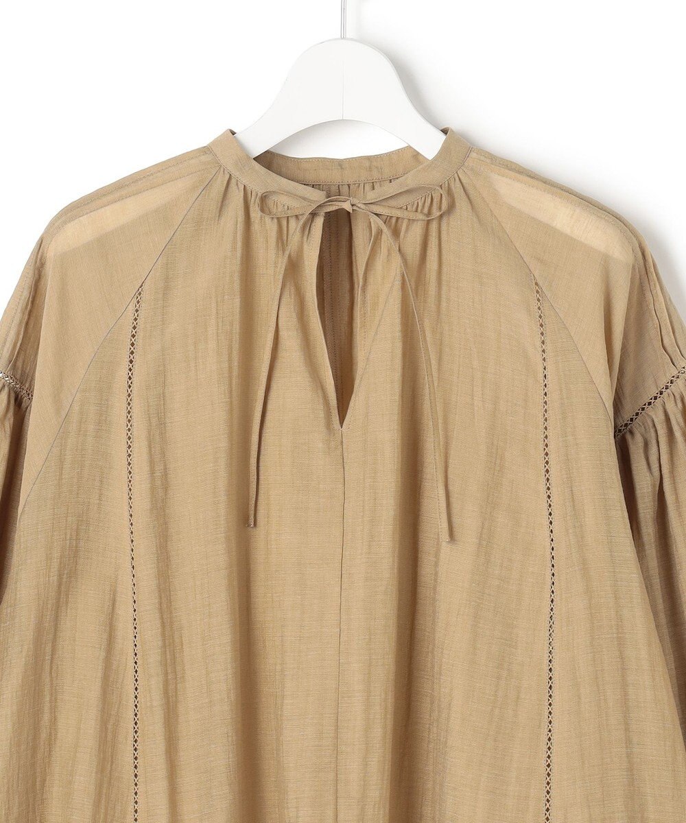23区 【先行予約】リネンミックスシアースラブ ギャザーブラウス 