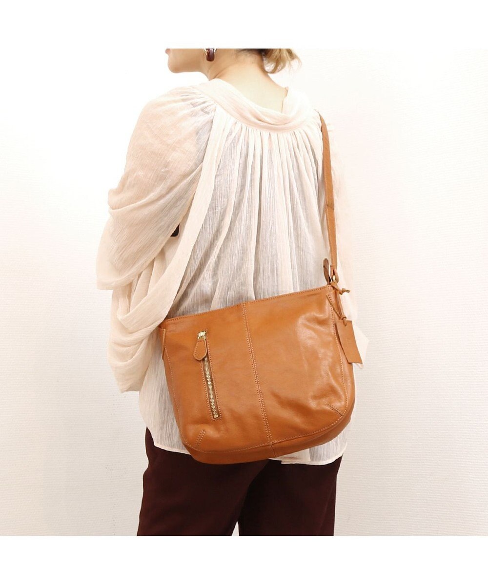 UNBILLION アトランタ ATLANTA / 牛革縦ファスナーショルダー 