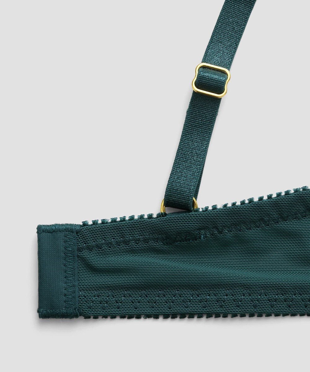 San-ai Resort（三愛水着楽園） 【WEB限定】【プチプラブラセット】純欲レーシーBIGクロスブラジャー＆ショーツセット 【northerly】 