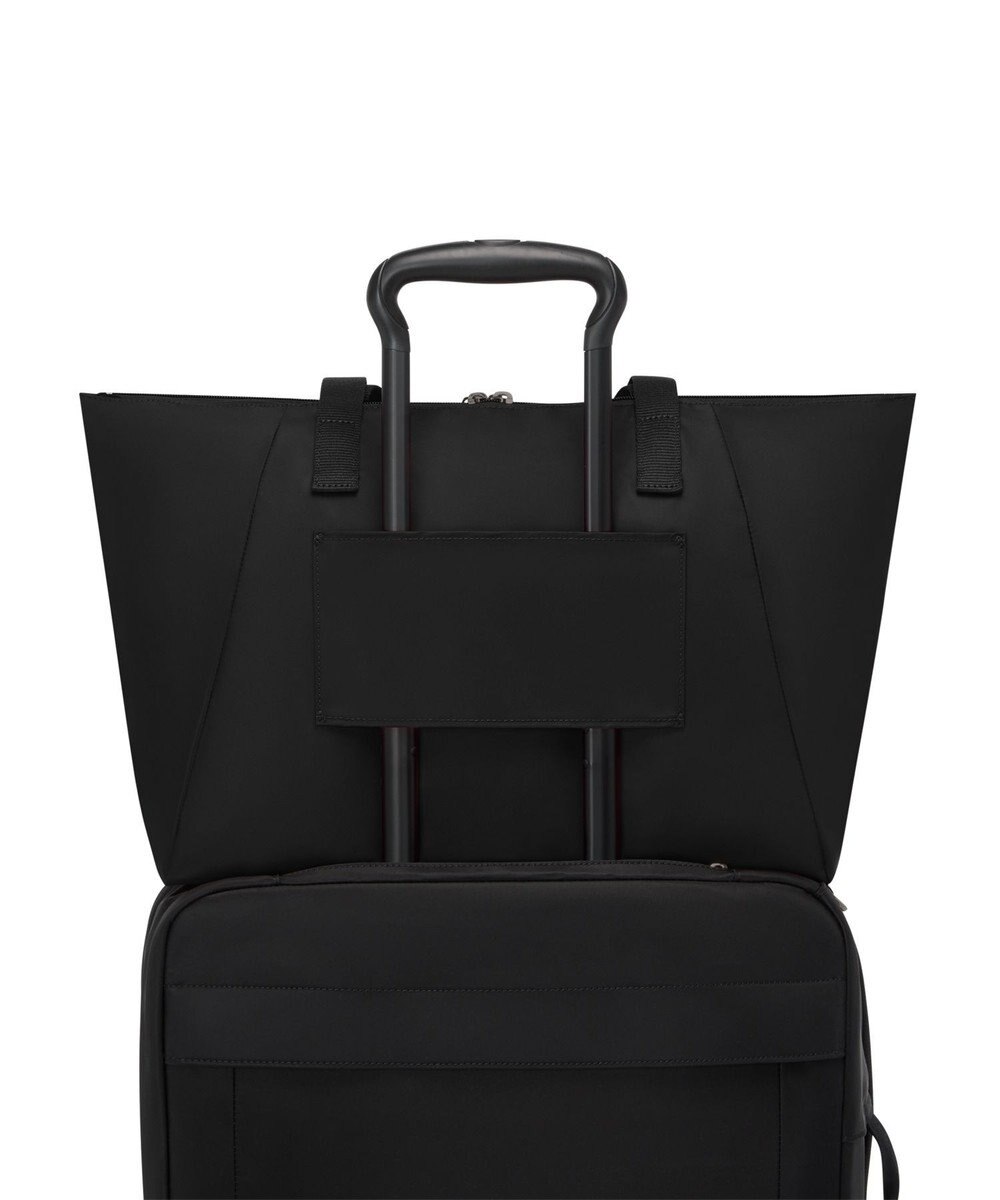 TUMI VOYAGEUR ジャスト・イン・ケース・ミディアム・トート 