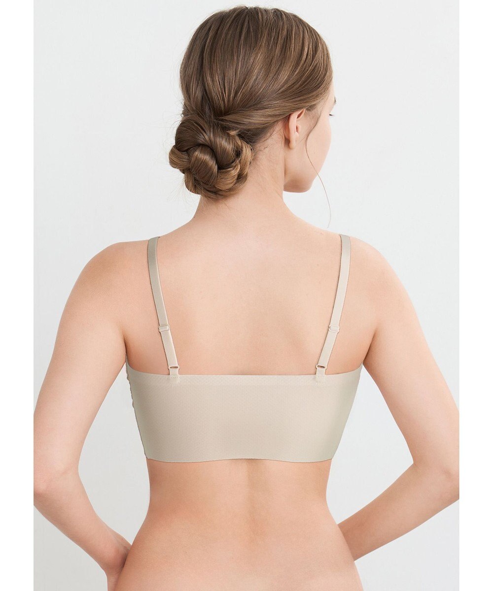 WACOAL 【GOCOCi ゴコチ】 ノンワイヤーブラ ハーフトップ ベタつきにくく乾きやすい 通気性がよい 立体的なバストシルエット ブラトップ レディース CGG271 /ワコール 