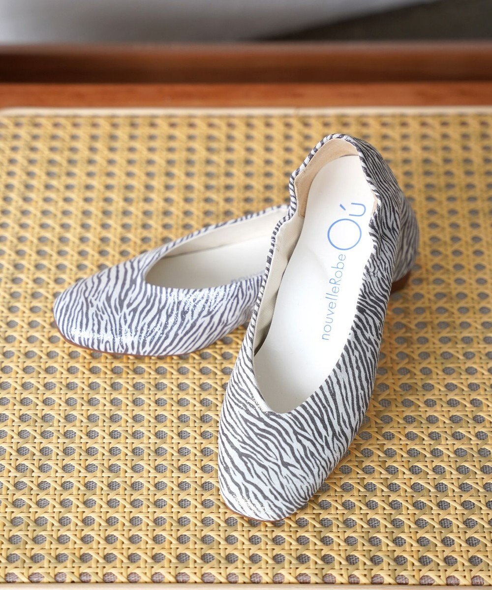 nouvelleRobe Oū 【本革・高反発】Square-plain スクエアトゥ Vカットゼブラ柄パンプス 