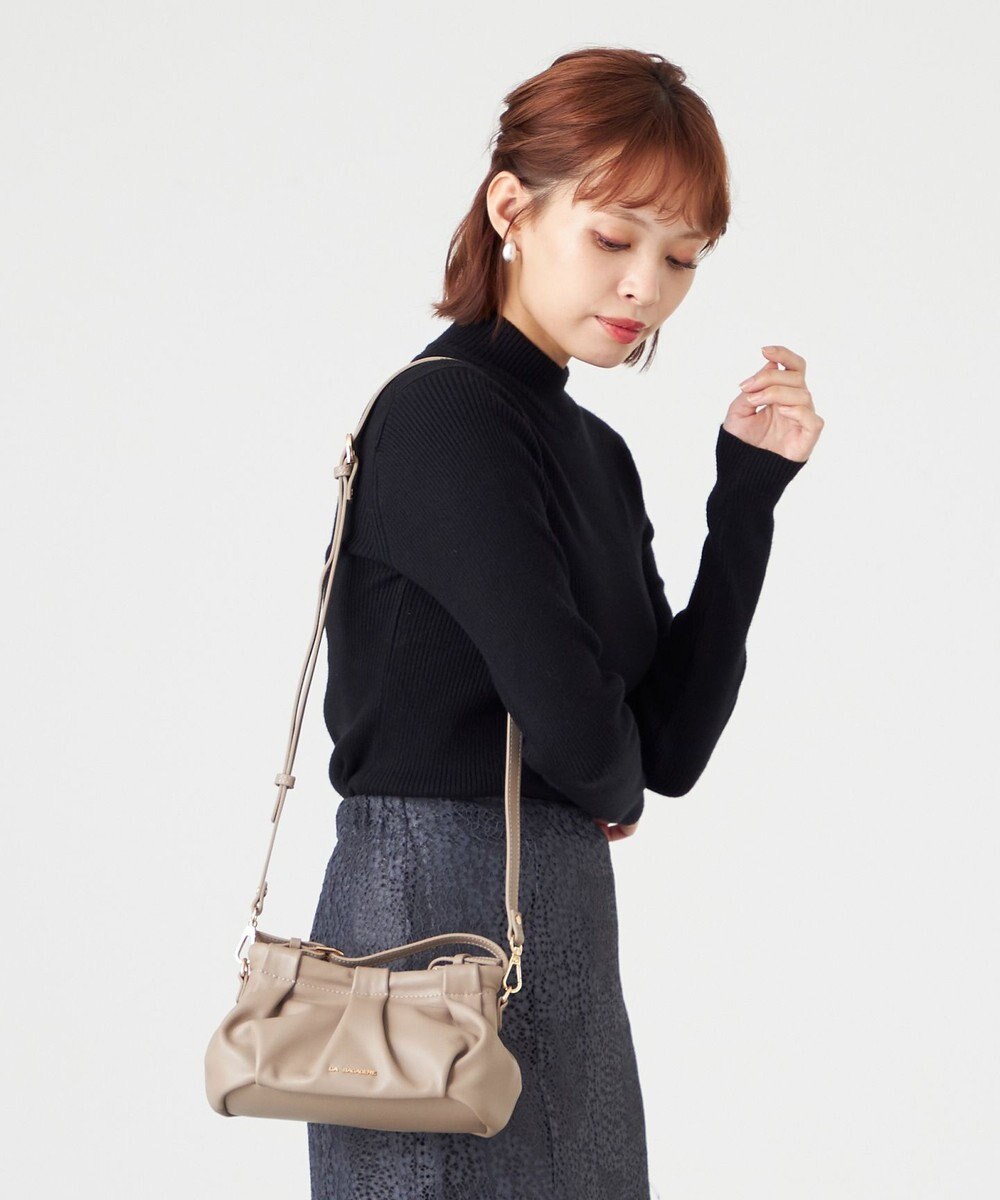 LA BAGAGERIE シープレザー　ギャザーミニマムバッグ 