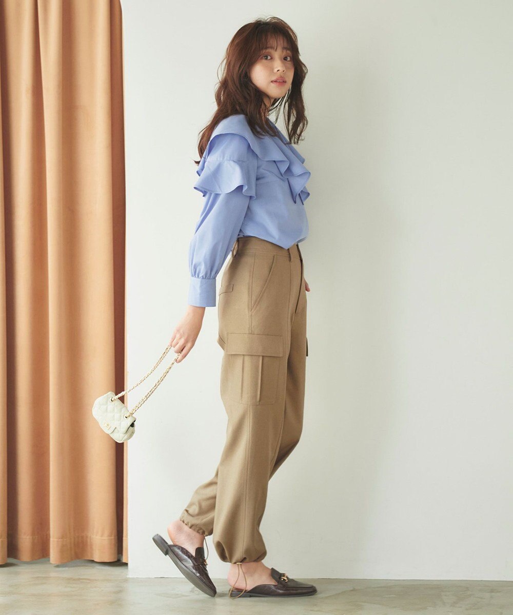 Feroux 【洗える】ラッフルスキッパー ブラウス 