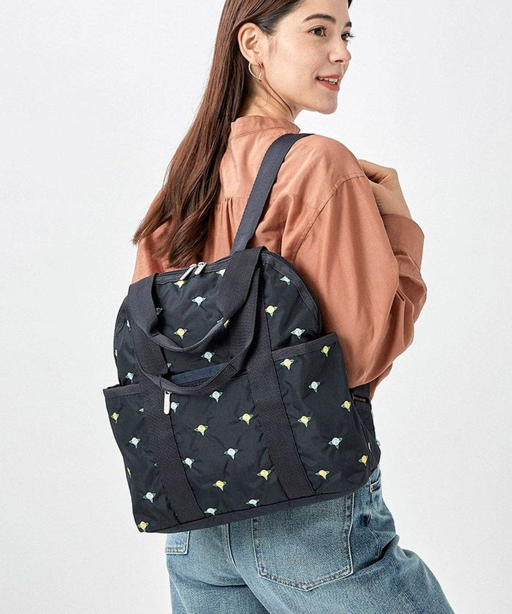LeSportsac DOUBLE TROUBLE BACKPACK/ピオニーエンブロイダリー ピオニーエンブロイダリー