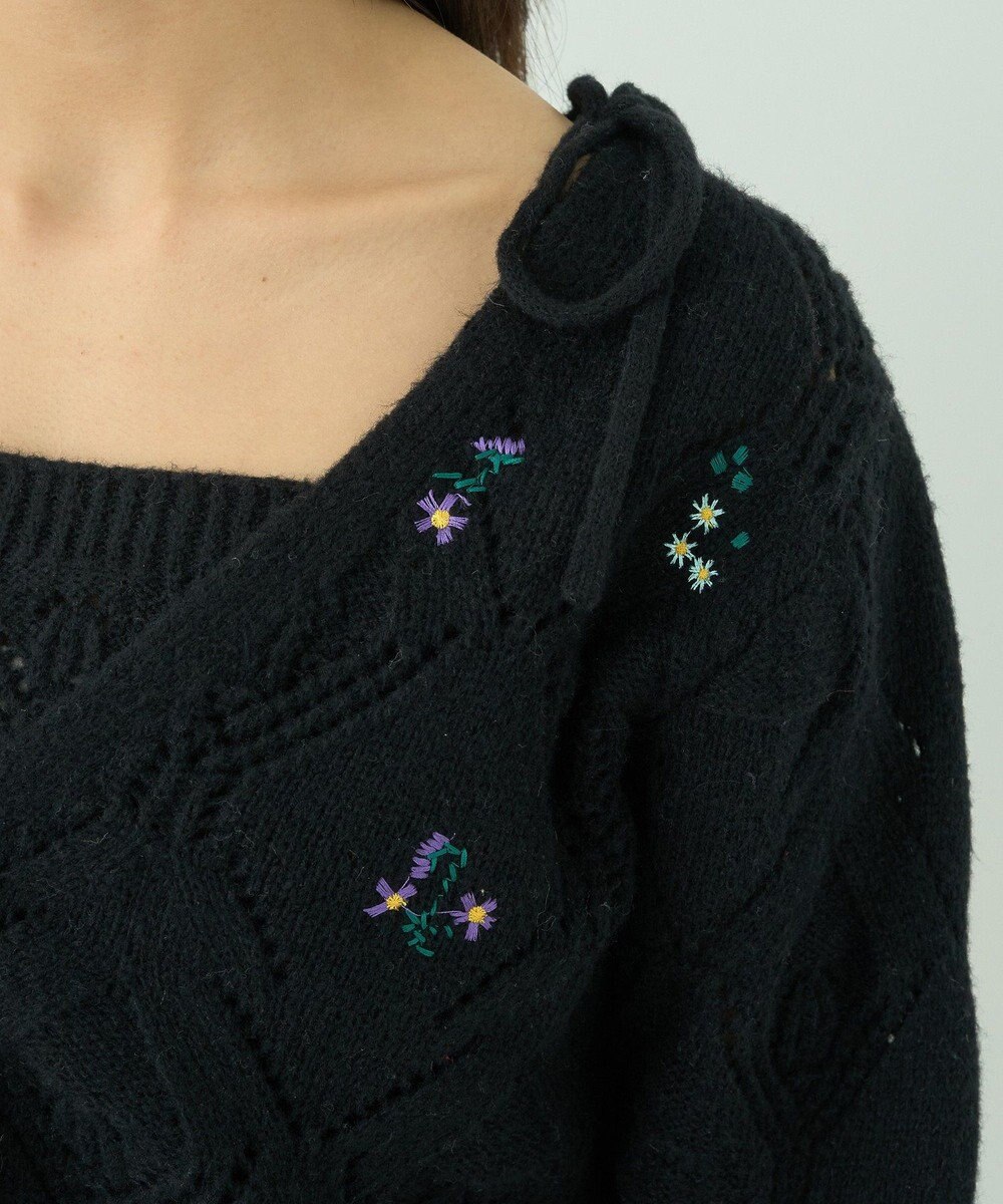 earth music&ecology ＳＥＴ２点刺繍ビスチェ＋カーディガン 