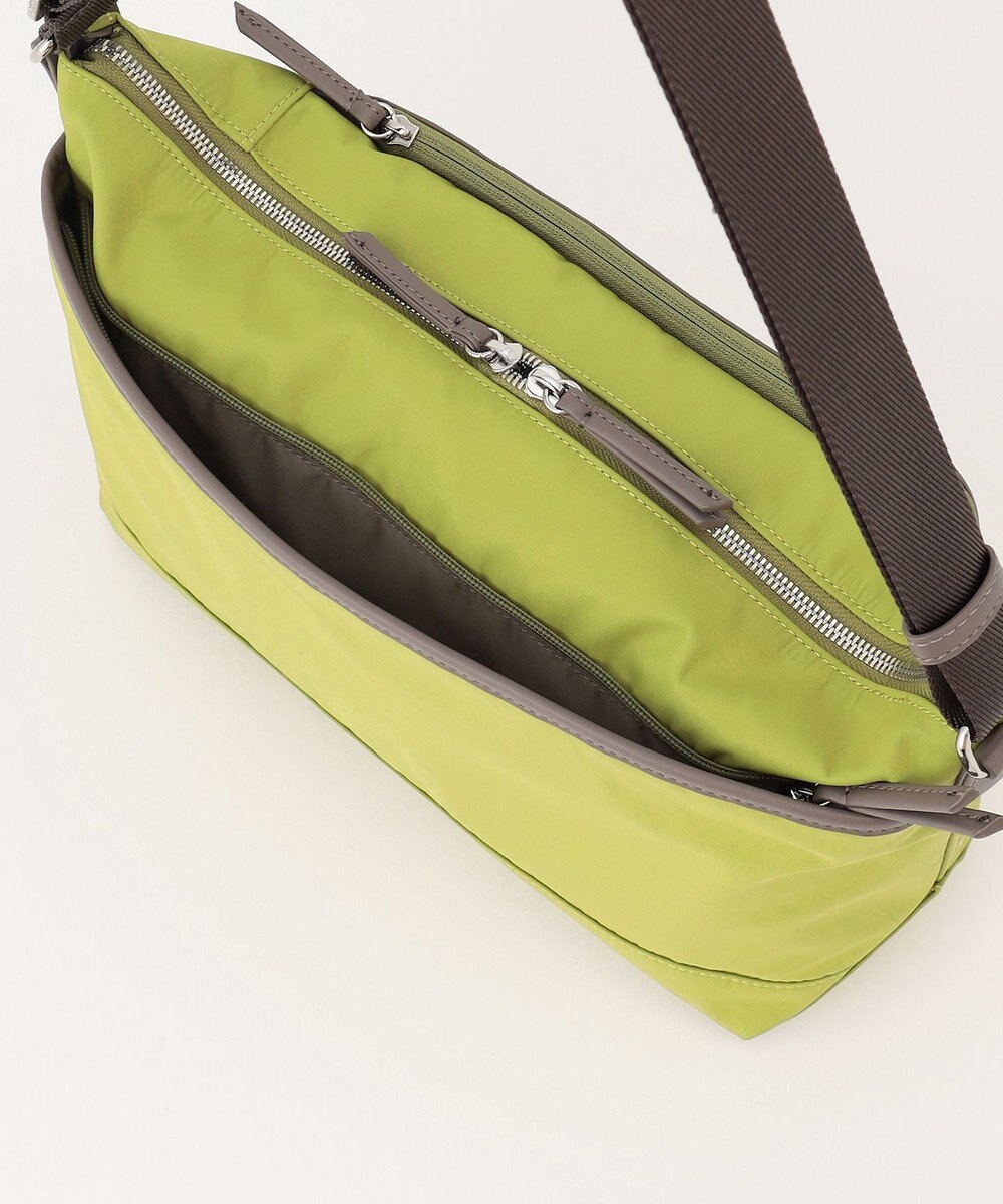 Y'SACCS ナイロン×リサイクルレザー　コンビマルチショルダー 