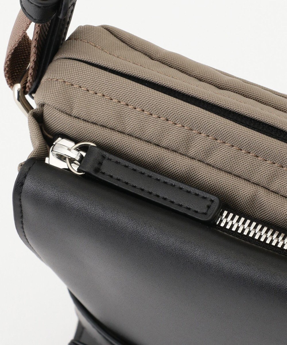 Y'SACCS ベルトスクエアミニマムショルダーバッグ 