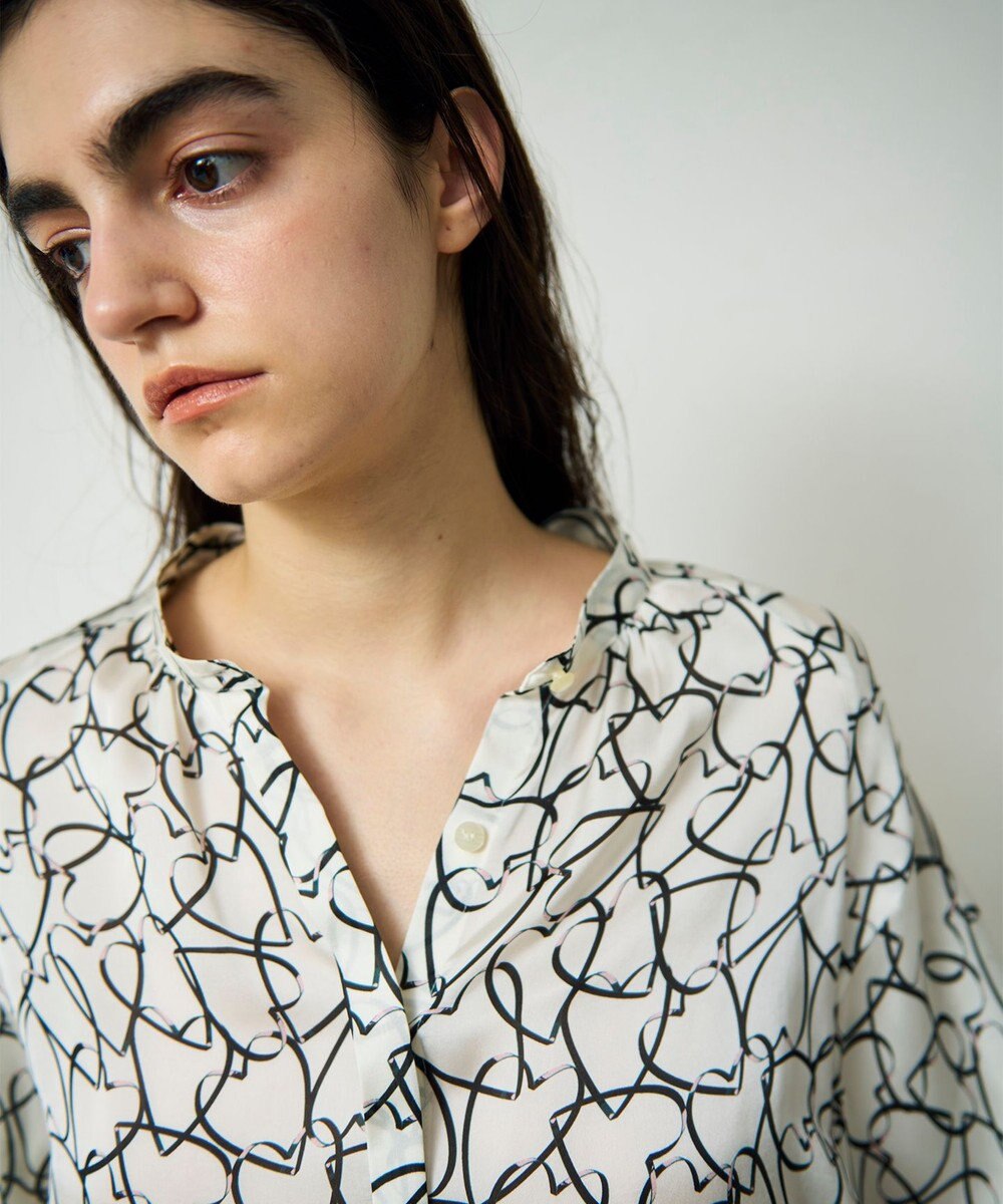 GRACE CONTINENTAL ラインハートケープブラウス 