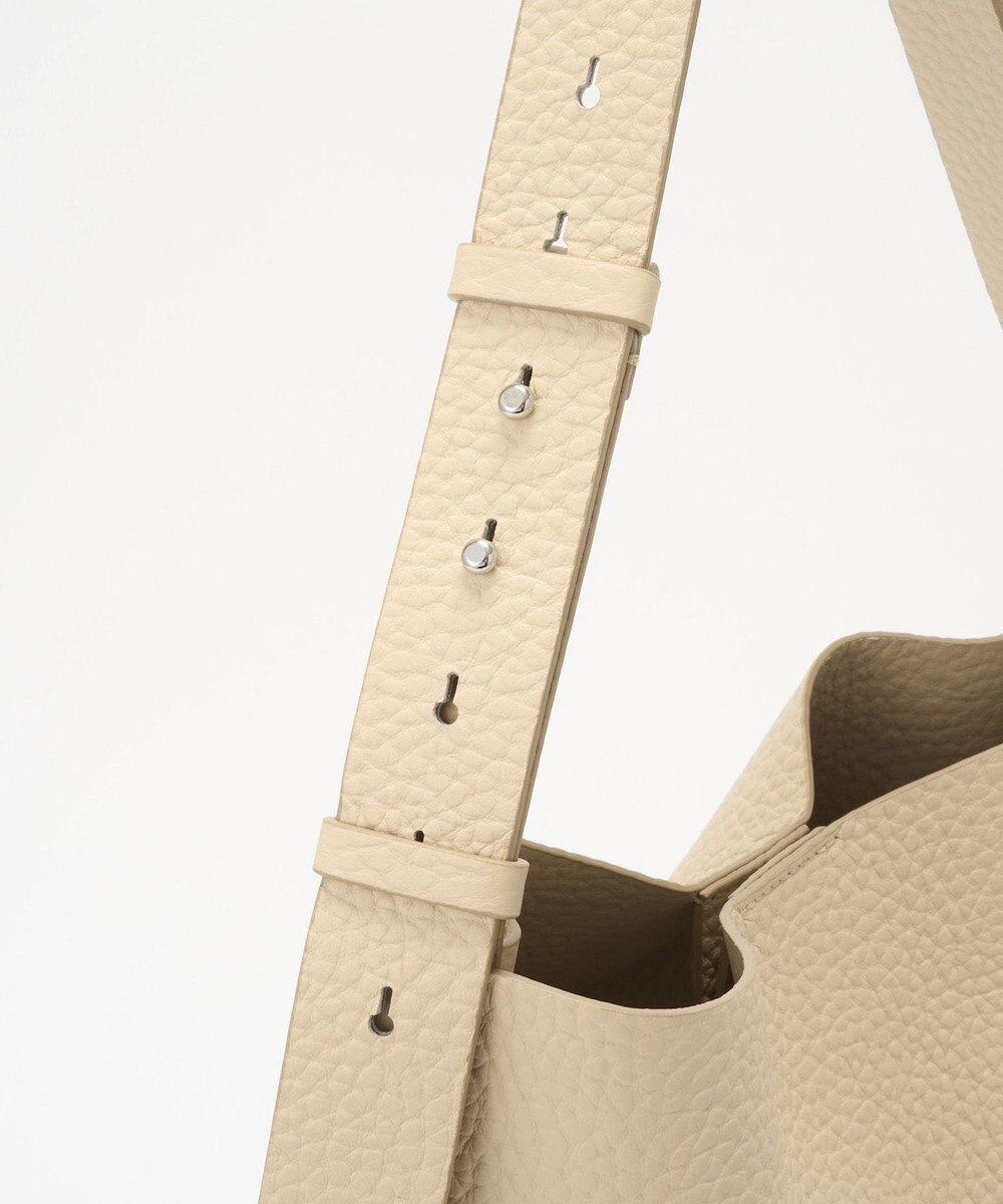 IACUCCI ルオータ ワンハンドルトート ALCE 