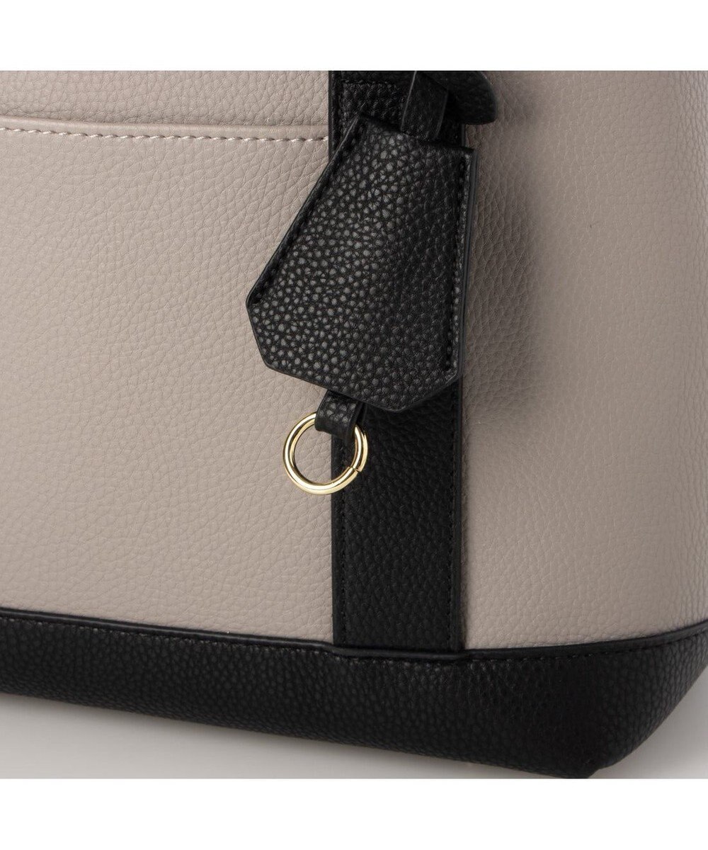 UNBILLION 【テレビ ドラマ着用アイテム】cachecache ショルダー付きパーテーション合成皮革トート 