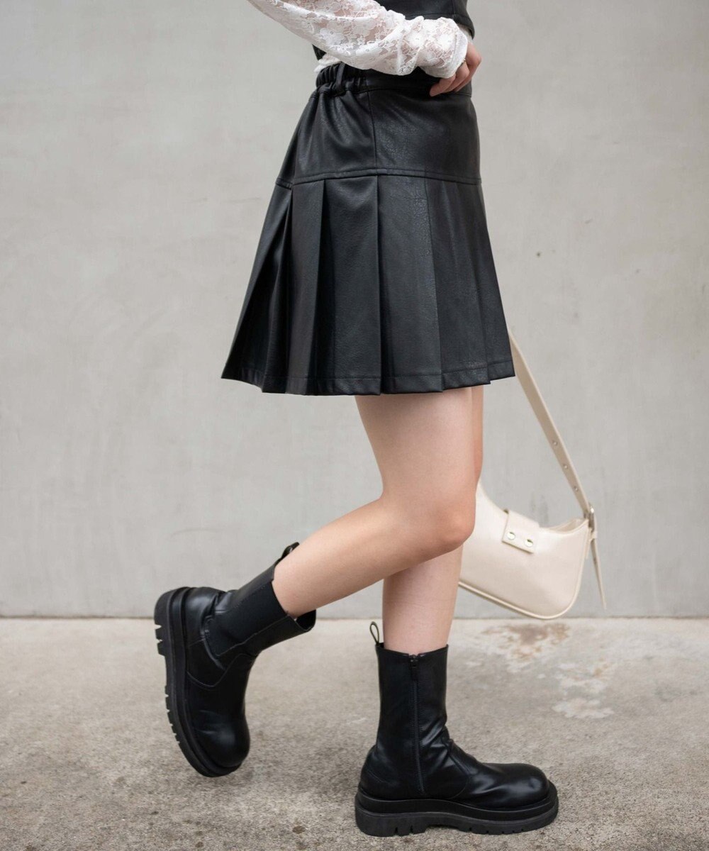 WEGO ヴィンテージライクFレザープリーツスカパン 