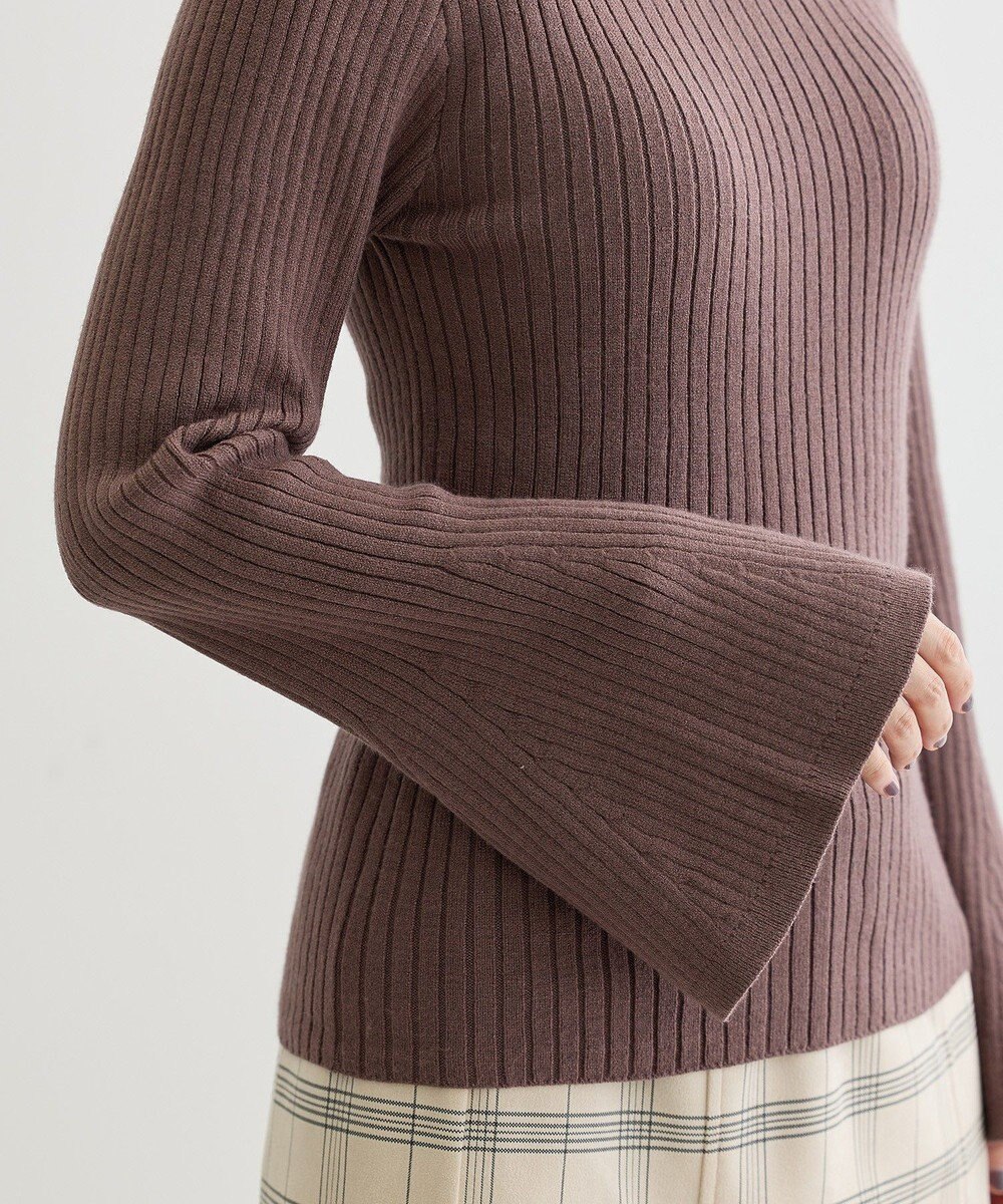 Green Parks ・ｓｗｉｎｇ　ｂｙ　ベルスリーブクルーリブニット 