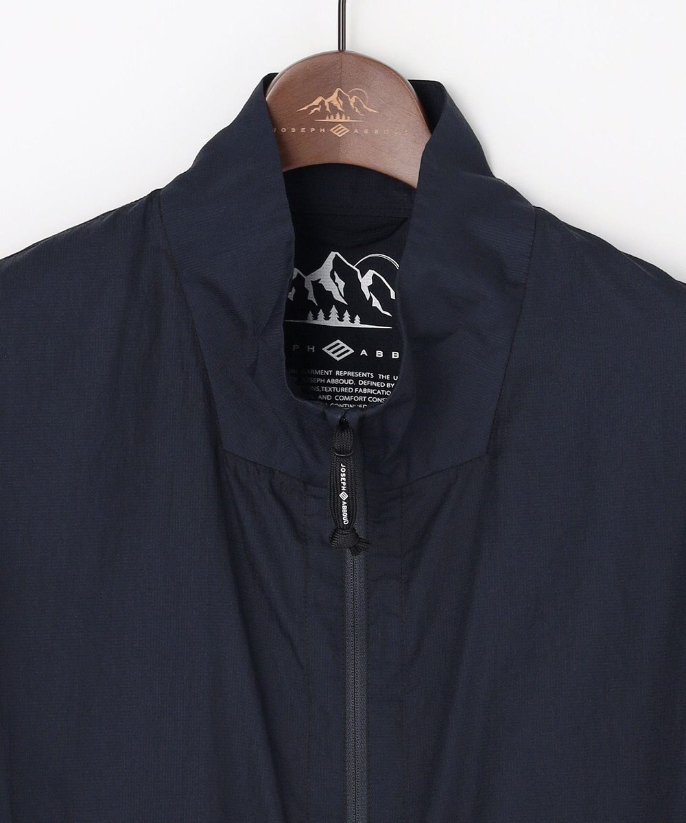 JOSEPH ABBOUD MOUNTAIN 【軽量/ECO撥水/ポケッタブル】ナイロンフライリップ ブルゾン 