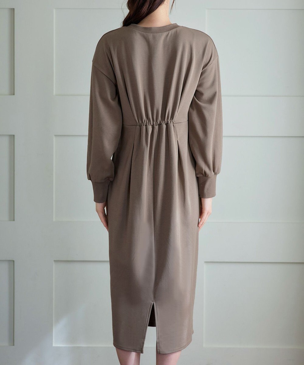 Tiaclasse L 【吸水発熱 / 静電気防止】ポンチタックワンピース 