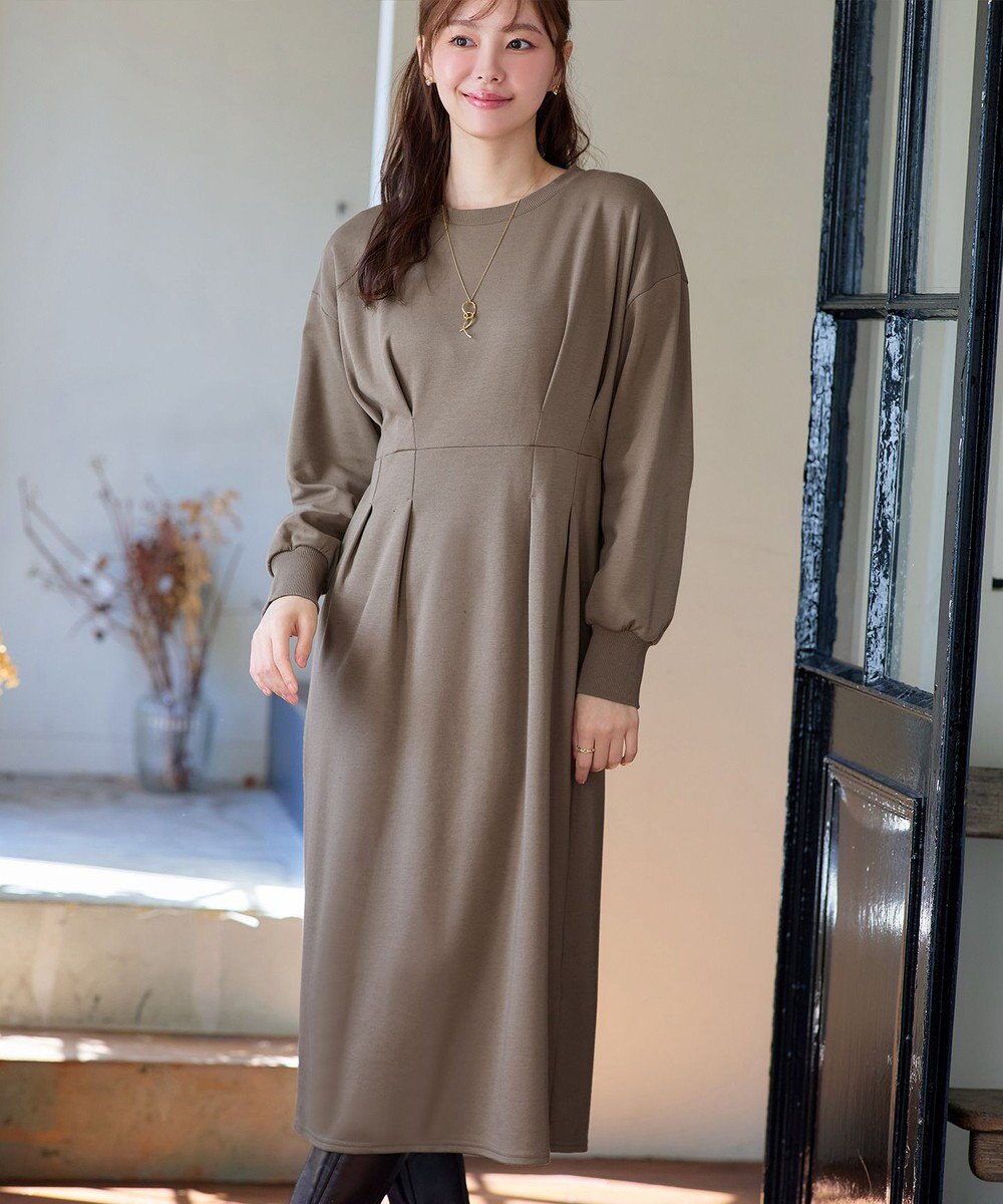 Tiaclasse L 【吸水発熱 / 静電気防止】ポンチタックワンピース 