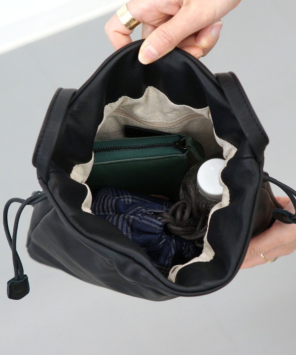 FOLNA RD ソフトレザー巾着ショルダーバッグ 