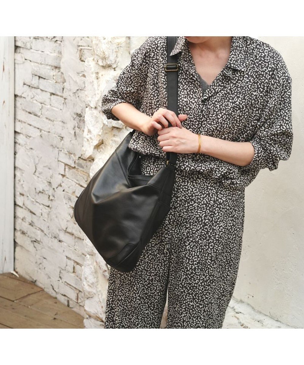 Regalo Felice 【A4サイズ対応 / 機能充実】ショルダー / REGALO 