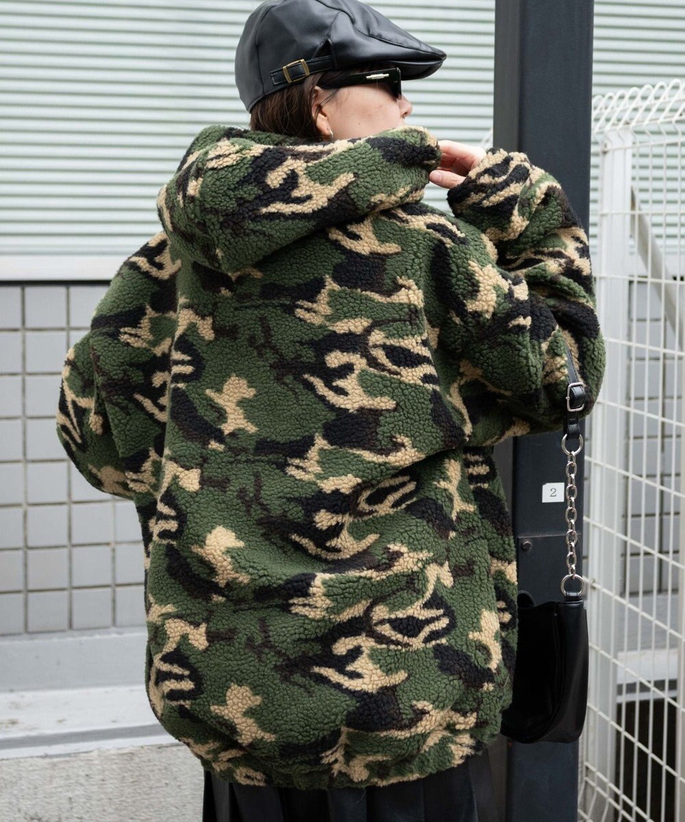 WEGO 迷彩ロゴボアパーカー 