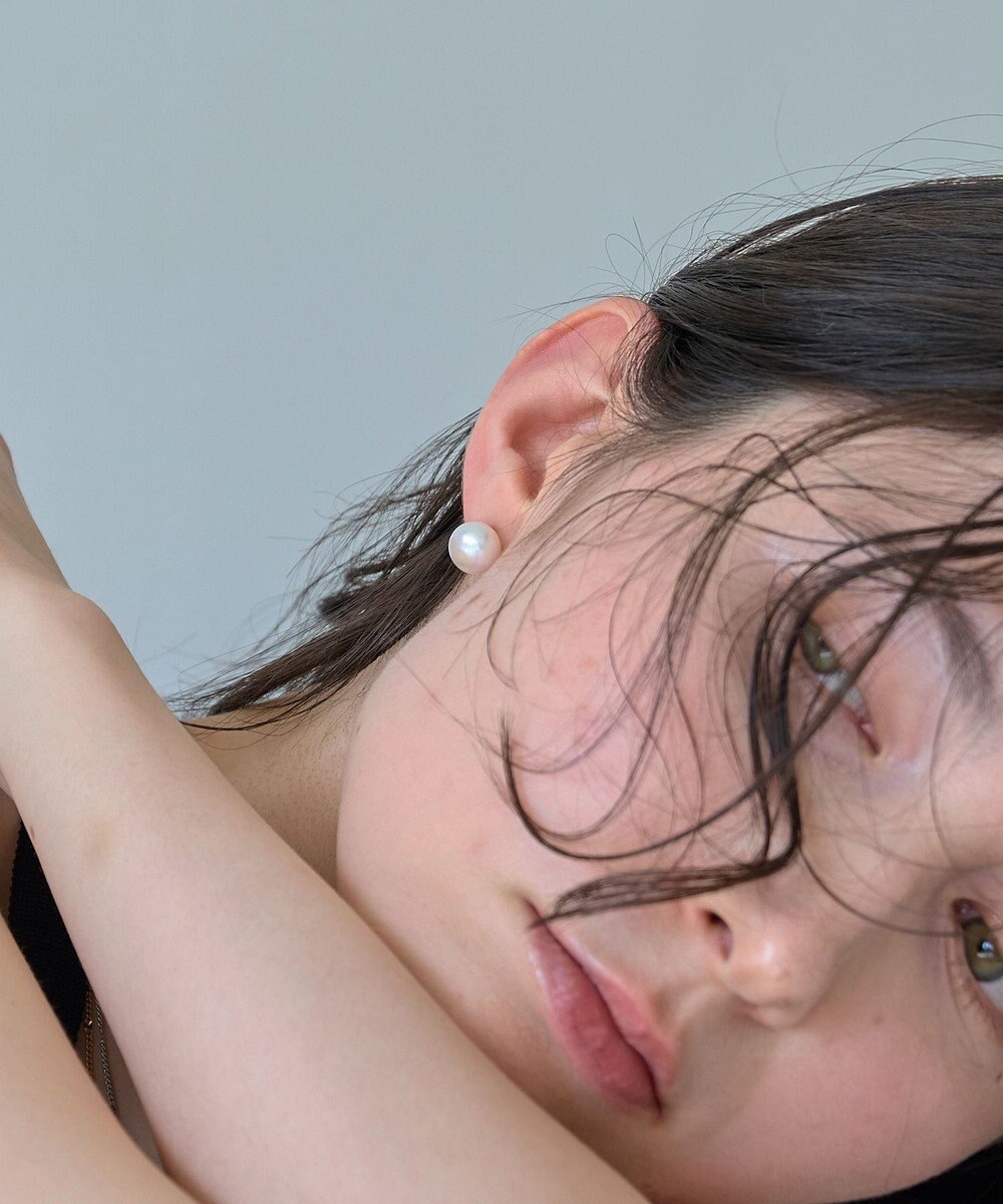 Phoebe 〈金属アレルギー対応〉シェルパール ミニマルスタッドピアス/ホワイト　1.0mmパール 