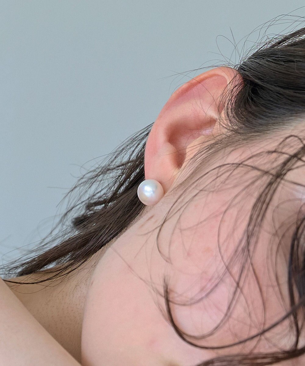 Phoebe 〈金属アレルギー対応〉シェルパール ミニマルスタッドピアス/ホワイト　1.0mmパール 