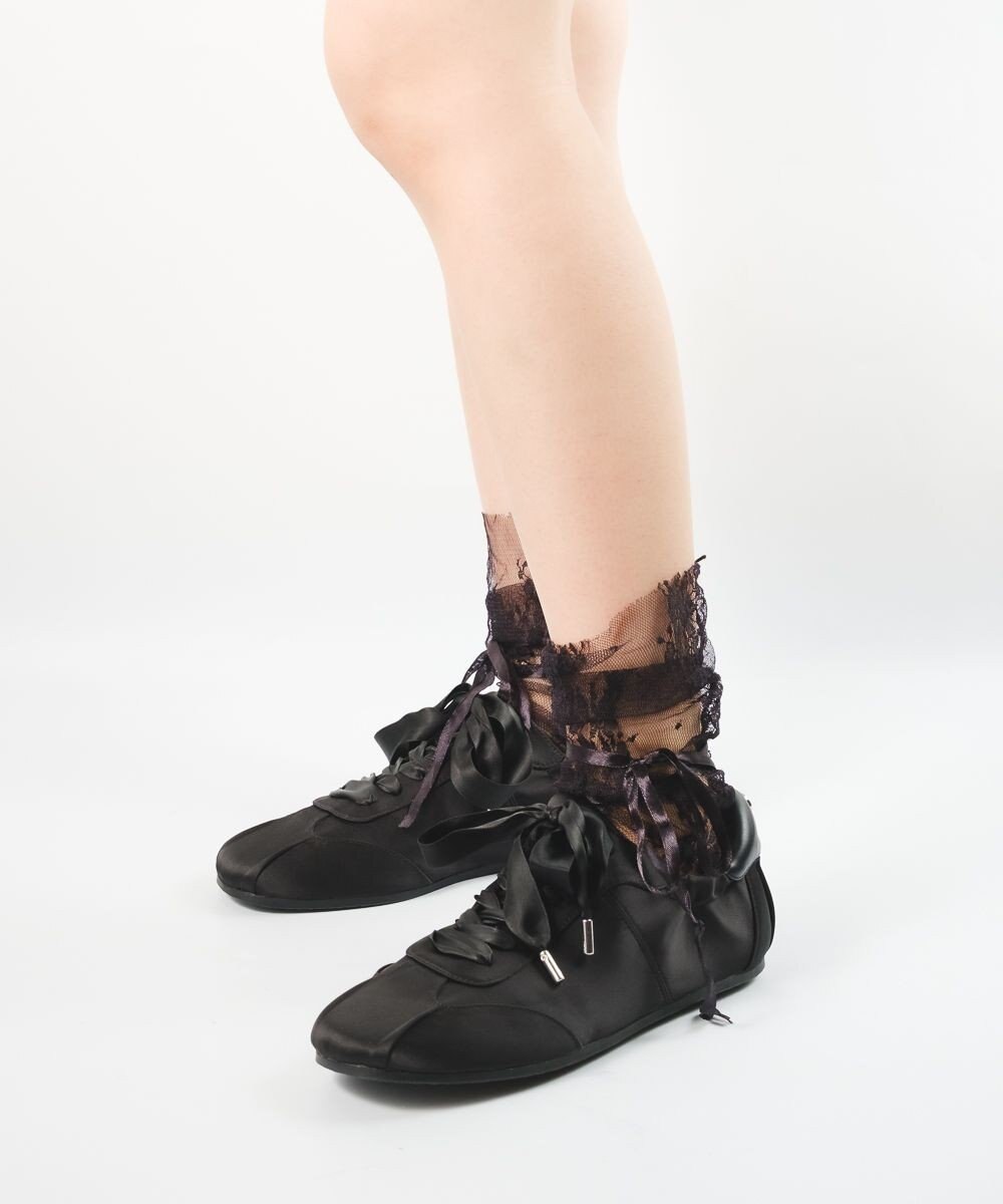 STEVE MADDEN ARTISTE サテンフラットバレエスニーカー 