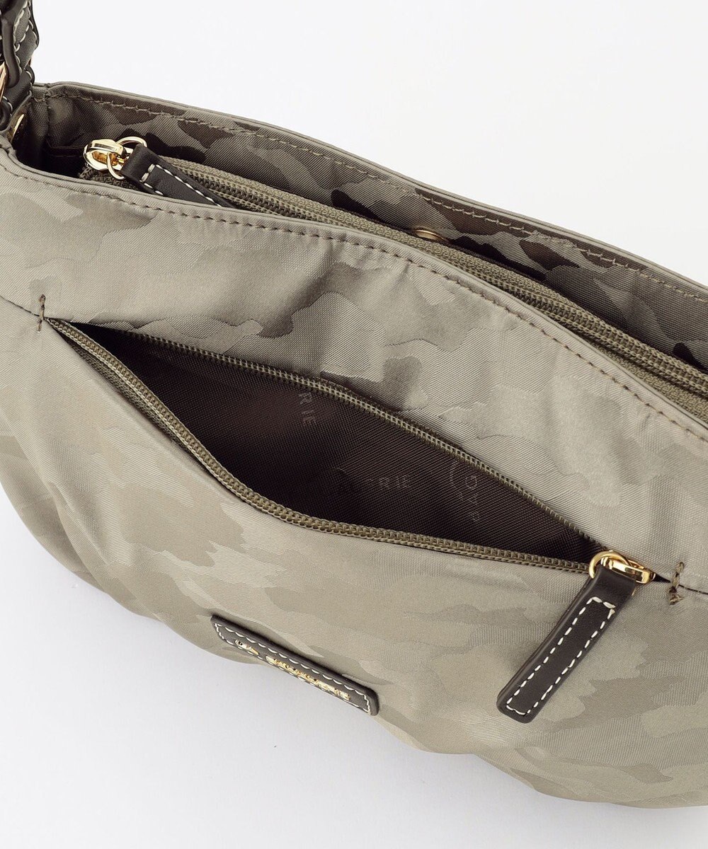 LA BAGAGERIE シャドージャカード ショルダーバッグ 