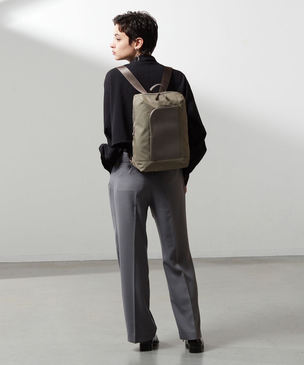 Y'SACCS ナイロン×リサイクルレザー　コンビマルチリュック 