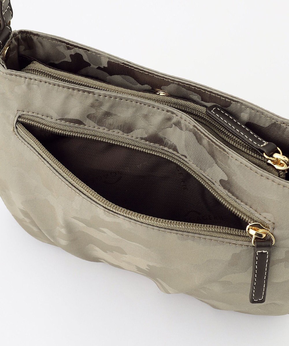 LA BAGAGERIE シャドージャカード ショルダーバッグ 