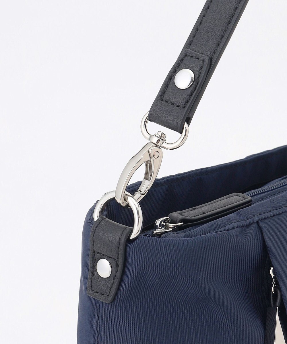 LA BAGAGERIE 多収納ナイロン2WAYショルダー 