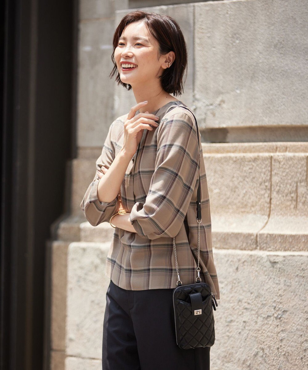 J.PRESS LADIES キルティング スマホポシェット 