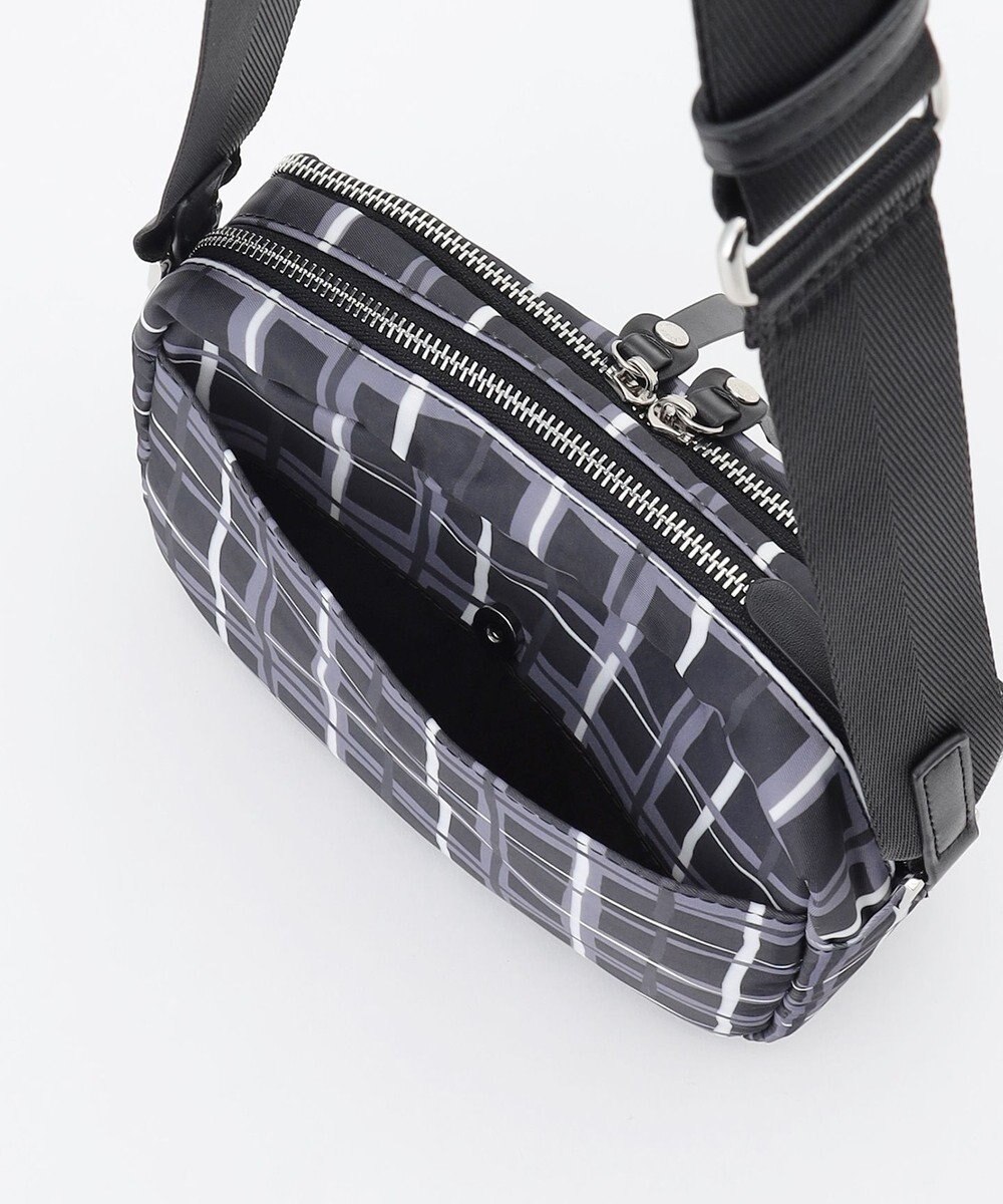 Y'SACCS ドローイングチェック ショルダーバッグ 